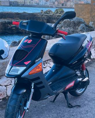 aprilia sr 50 replica