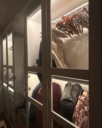 Armadio ikea luce led