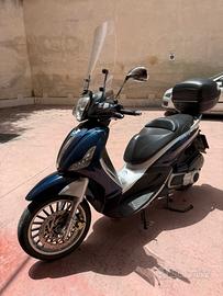 Beverly 300 ie