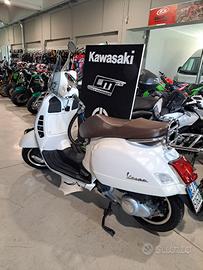 Vespa GTS 300