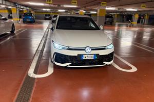 Golf 8.5 R-LINE PLUS