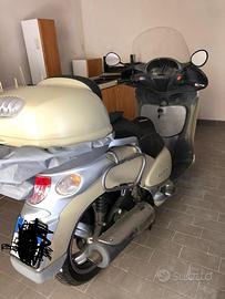 Scooter aprilia scarabeo 500 di aprile 2003