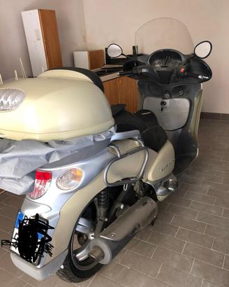 Scooter aprilia scarabeo 500 di aprile 2003
