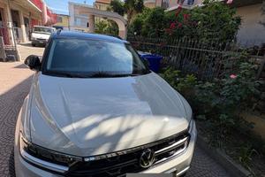 T-Roc  bi-color  bianco silver  tetto nero