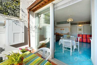 Casetta azzurra a pochi passi dal centro e dal mar