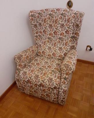 Poltrona alzapersona elettrica