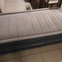 Materasso gonfiabile INTEX