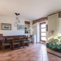 CASA SEMINDIPENDENTE A MISSAGLIA