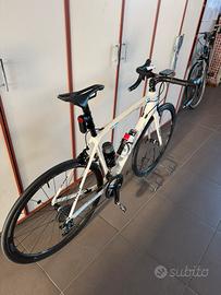Bicicletta Trek emonda SLR carbonio monoscocca