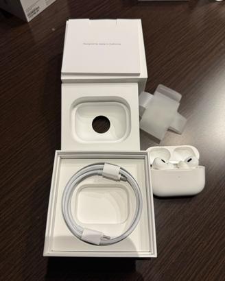 Apple AirPods Pro 2gen Lightening