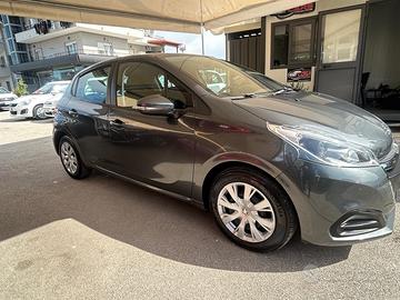 Peugeot 208 BlueHDi 75 5 porte Allure