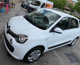Renault Twingo euro 6 neopatentati accetto permute