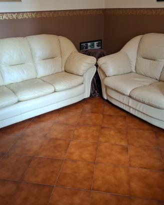 Divani ecopelle 3 e 2 posti