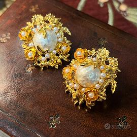 Orecchini vintage dorati con perla – 2,8 × 3,3 cm