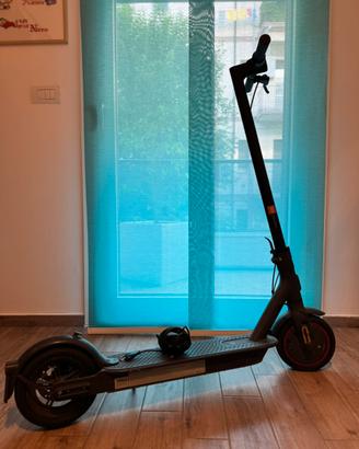 Monopattino elettrico Xiaomi Mi  Electric Pro 2