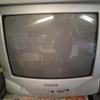 Televisione  e Lettore DVD con decoder