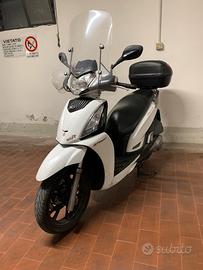 Kymco people 300 gti