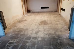 Grande Box indipendente zona centro con soppalco