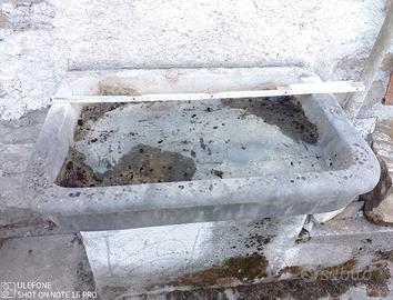 Lavello da arredamento.