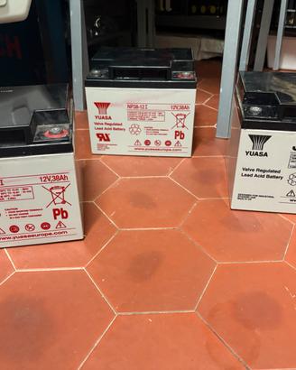 Lotto batterie yuasa 12v 40ah - perfette
