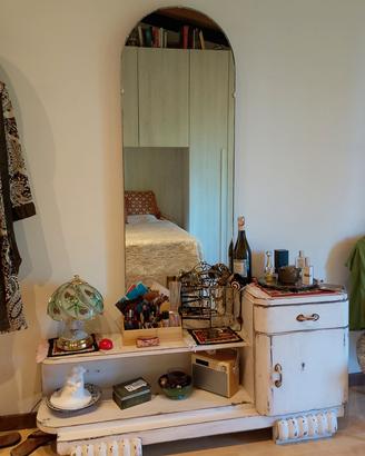 specchiera pettini era shabby chic