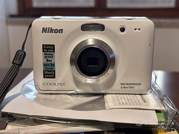 Nikon coolpix s30