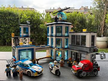 Set LEGO® City Stazione di Polizia - Codice 60141