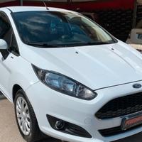 Ford fiesta bianca trattabili