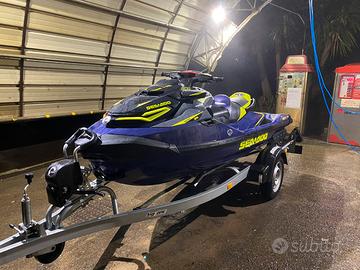 Moto d'acqua Seadoo 300 rxt