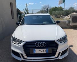 Audi a3 sportback 1.6 Attraction s line exterior