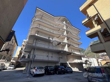 4 LOCALI A VENAFRO