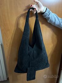 Borsa in pelle scamosciata nera