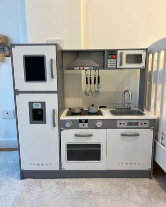 cucina giocattolo in legno