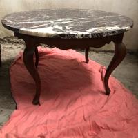 Tavolo da salotto in marmo rosso di Levanto