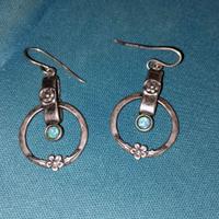 orecchini in argento e pietre di luna