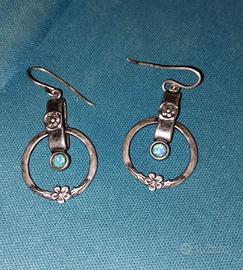 orecchini in argento e pietre di luna