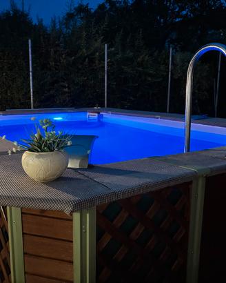 Piscina in legno da esterno