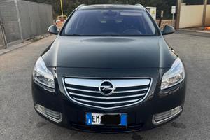 OPEL INSIGNIA 2012