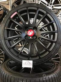 Kit invernale 500 Abarth da 17 pollici nero opaco 