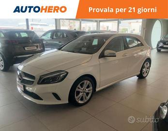 MERCEDES-BENZ A 180 RZ32411