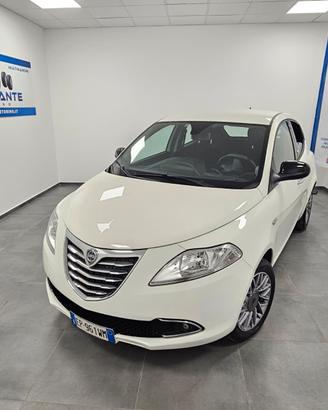 Lancia Ypsilon 1.2 69 CV 5 porte Platinum