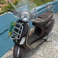Vespa Piaggio LX150 ie