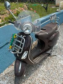 Vespa Piaggio LX150 ie