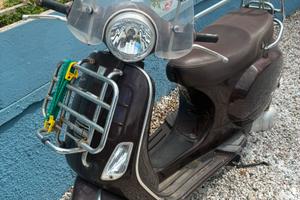 Vespa Piaggio LX150 ie