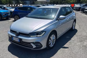 Volkswagen Polo VI 2022 1.0 tsi Style 95cv
