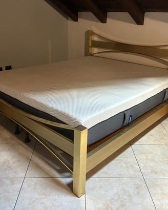 Letto matrimoniale in ottone + Materasso Emma memo