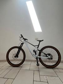 Cube Stereo Race 150