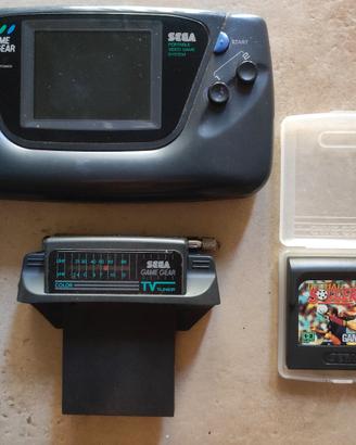 Sega Game Gear + TV tuner + gioco -NON si accende 