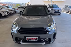Mini Cooper Countryman 1.5 One D Essential