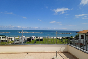 Casa vacanza fano mare CIN IT041013C2MJDFNG7F